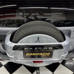 Mitsubishi / PAJERO FULL HPE Automático 3.8 V6 SUV Prata Mitsubishi / PAJERO FULL HPE Automático 3.8 V6 SUV Prata