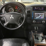Mitsubishi / PAJERO FULL HPE Automático 3.8 V6 SUV Prata Mitsubishi / PAJERO FULL HPE Automático 3.8 V6 SUV Prata
