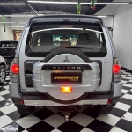 Mitsubishi / PAJERO FULL HPE Automático 3.8 V6 SUV Prata Mitsubishi / PAJERO FULL HPE Automático 3.8 V6 SUV Prata