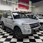 Mitsubishi / PAJERO FULL HPE Automático 3.8 V6 SUV Prata Mitsubishi / PAJERO FULL HPE Automático 3.8 V6 SUV Prata